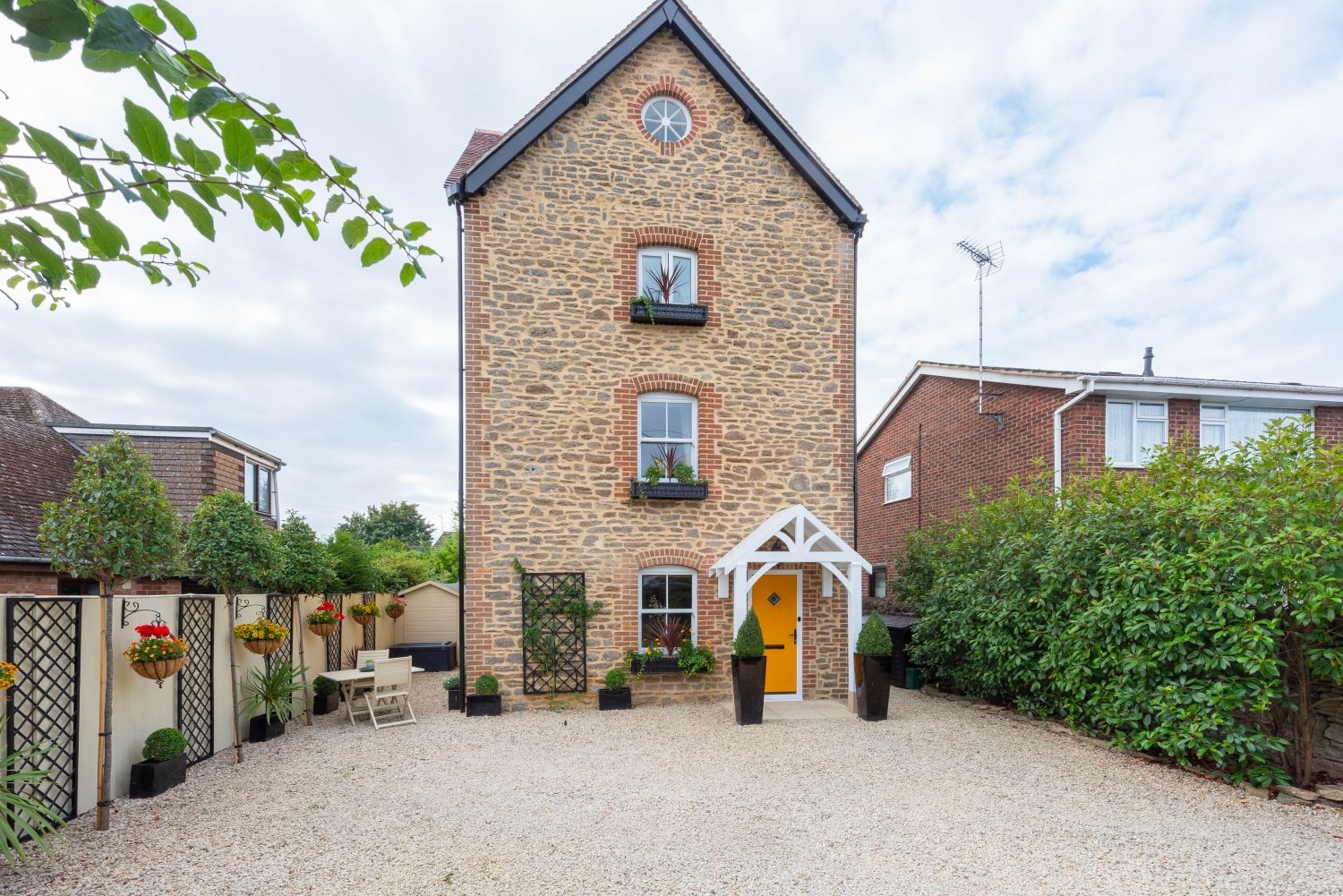 3 bedroom Town house for rent in Marcham, Abingdon, OX13 Breckon